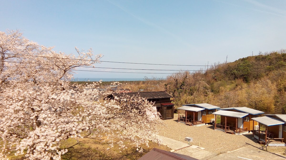 海が見えるコテージ＆キャンプ※熊の居ないキャンプ場！弥彦山は熊居ません！周囲12000v獣除け電柵設置で安心！の実際の写真