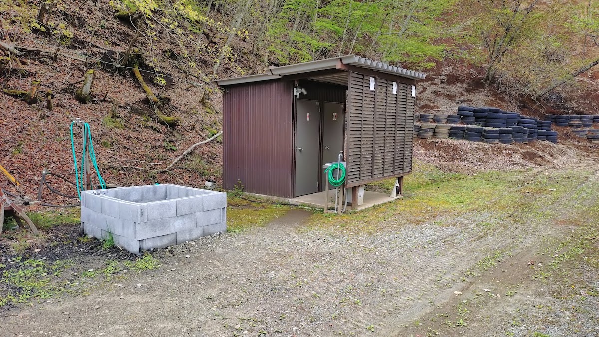 ドッグキャンプ福寿 in 石割の実際の写真